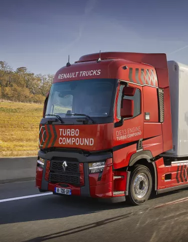 Renault Trucks T Evolution Turbo compound.jpg