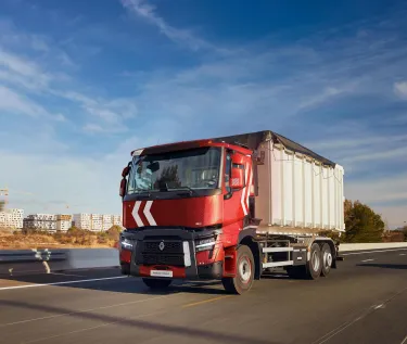 Renault Trucks C with 2024 livery driving on the motorway